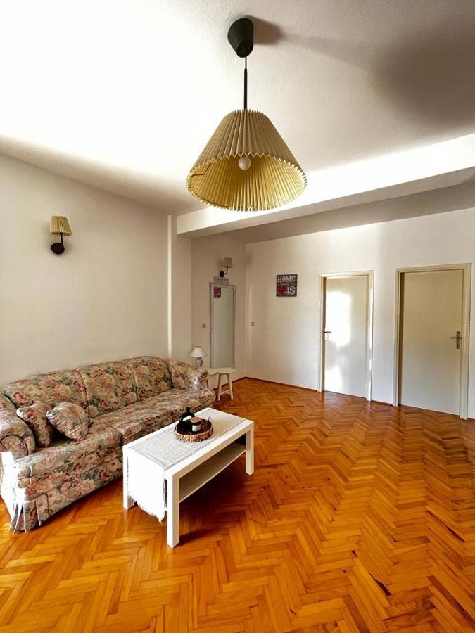 Tribalj Apartments Jabuka מראה חיצוני תמונה